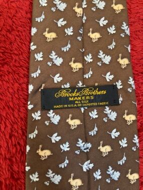 Vintage Brooks Brothers Makers Rabbit & Oak Leaf Silk Tie Brown USA Made